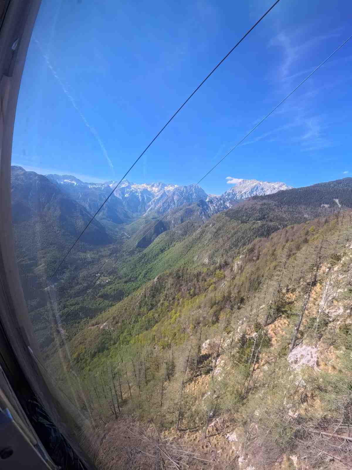 Pogled iz cable car-a