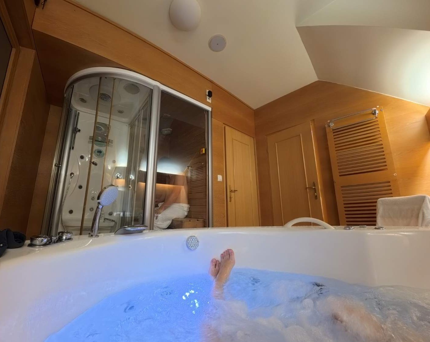 Wellness u rajskom apartmanu termi Snovik