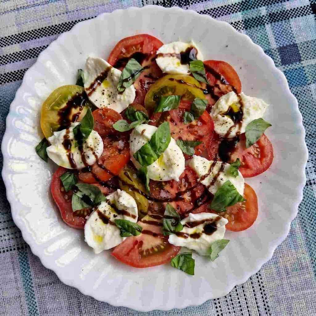 Caprese salata